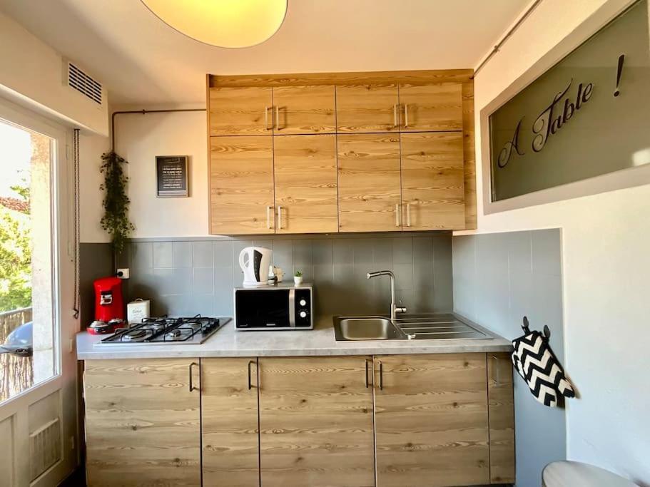 Epicea, Bel Appartement Avec Balcon Au Centre Ville 热拉梅 外观 照片